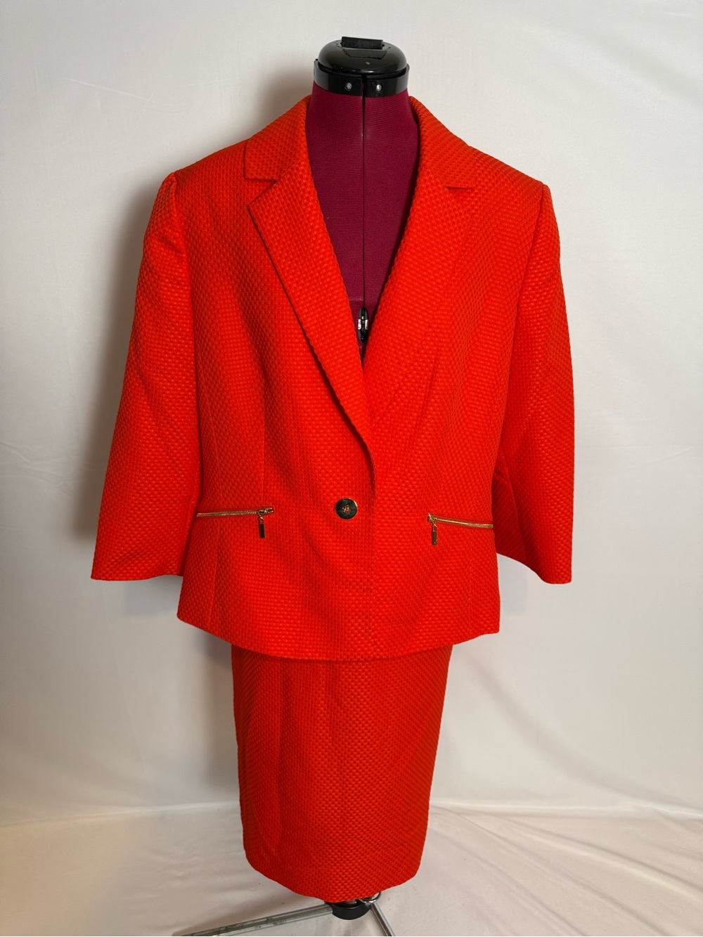 NWT Albert Nipon Skirt Suit Woman Size 16 Tiger Lily 2-Piece Set Blazer & Skirt